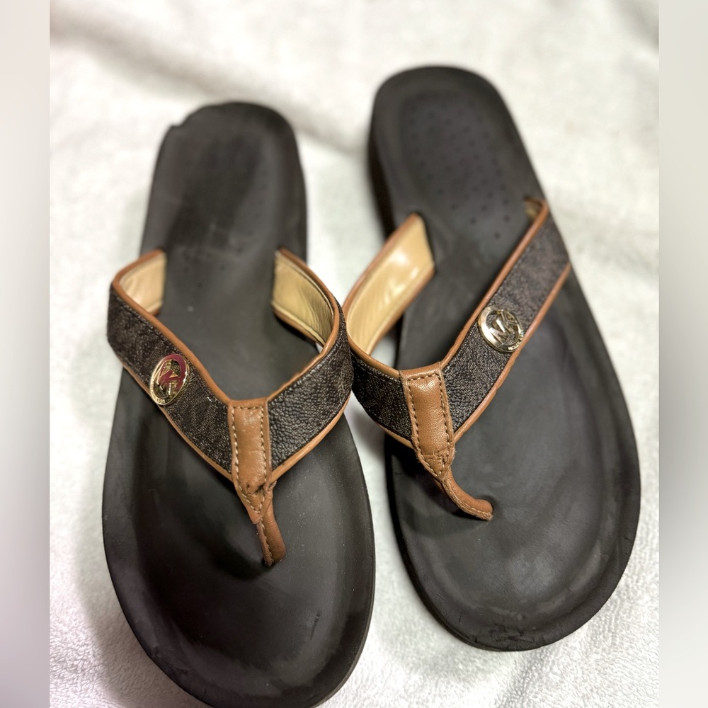 Michael kors logo sandals